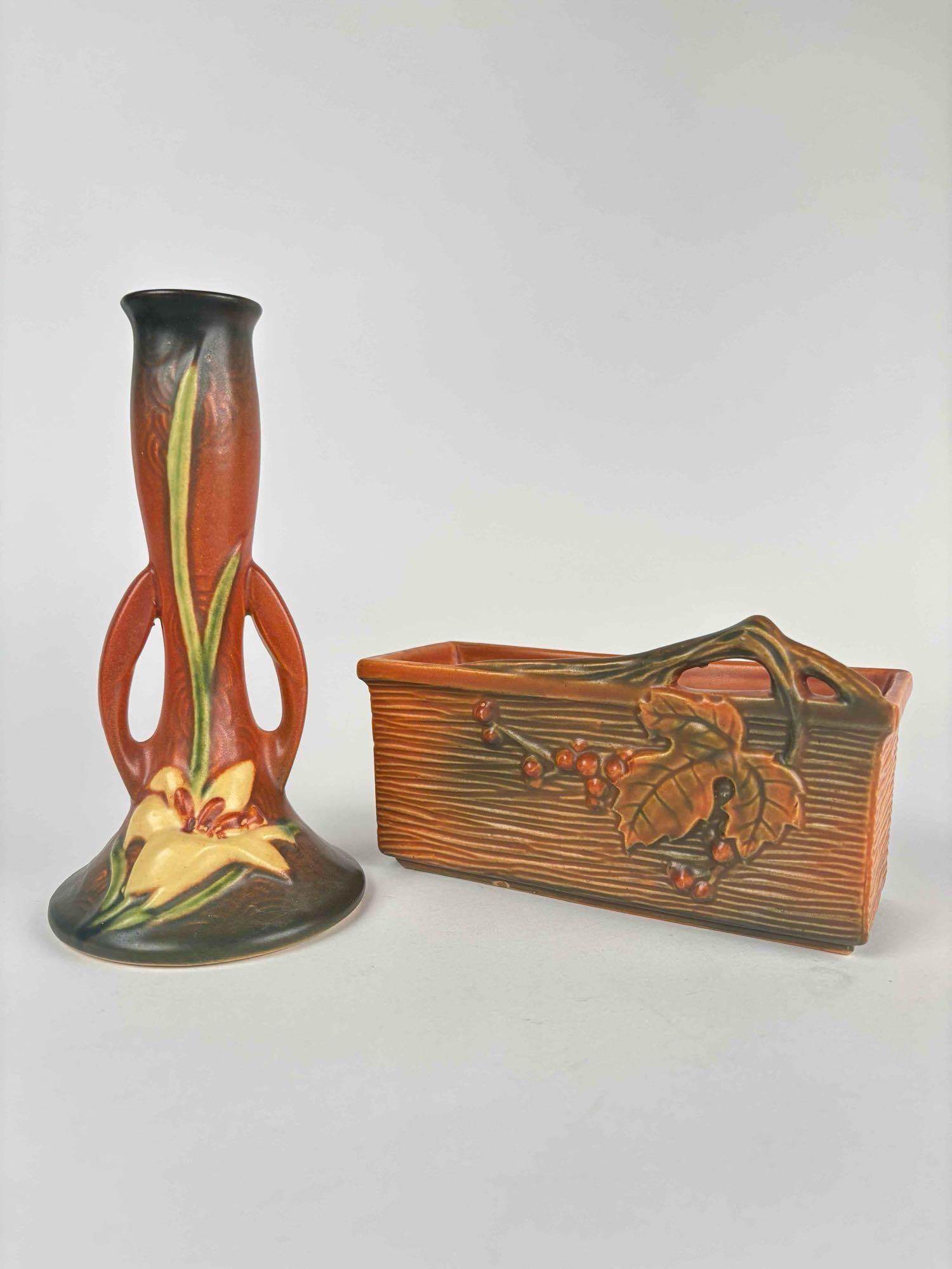 2 Pieces of Vintage Roseville Pottery (1 of 9)