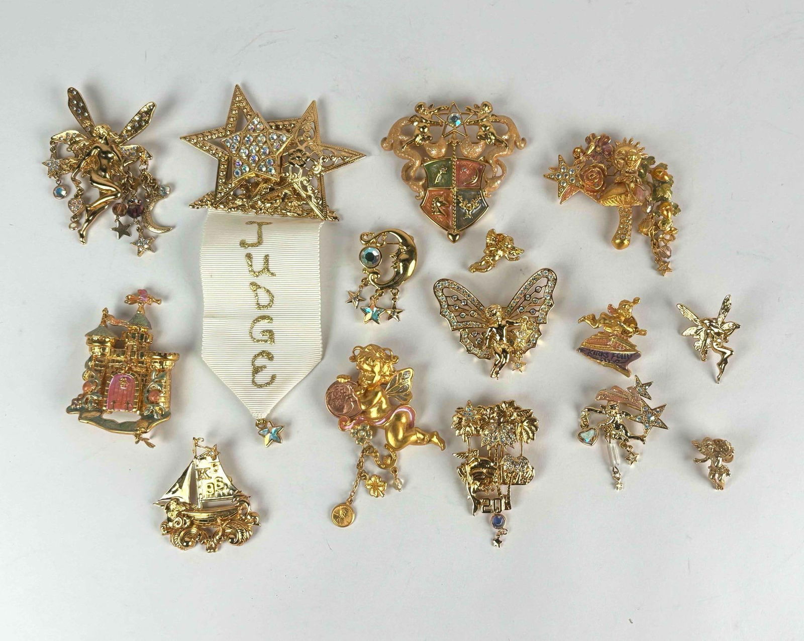 Collection of 15 Pins and Brooches by Kirks Folly (1 of 8)