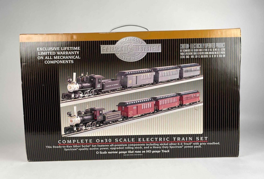 Brachmann Narrow Gauge Train Set in Box (1 of 5)