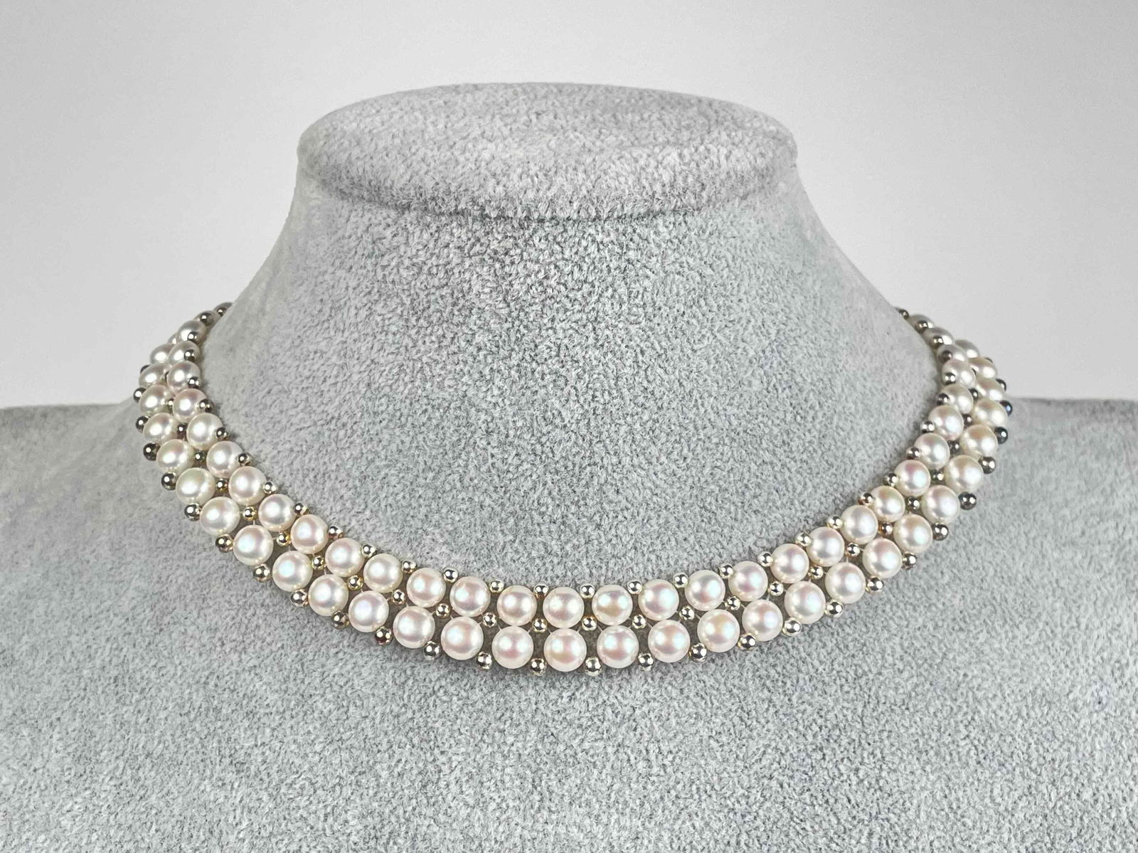 Sterling Silver and Pearl Necklace (1 of 7)