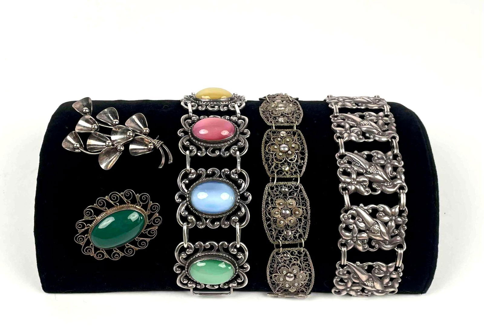 Group of Sterling Silver Jewelry (Bracelets, Brooches) (1 of 12)