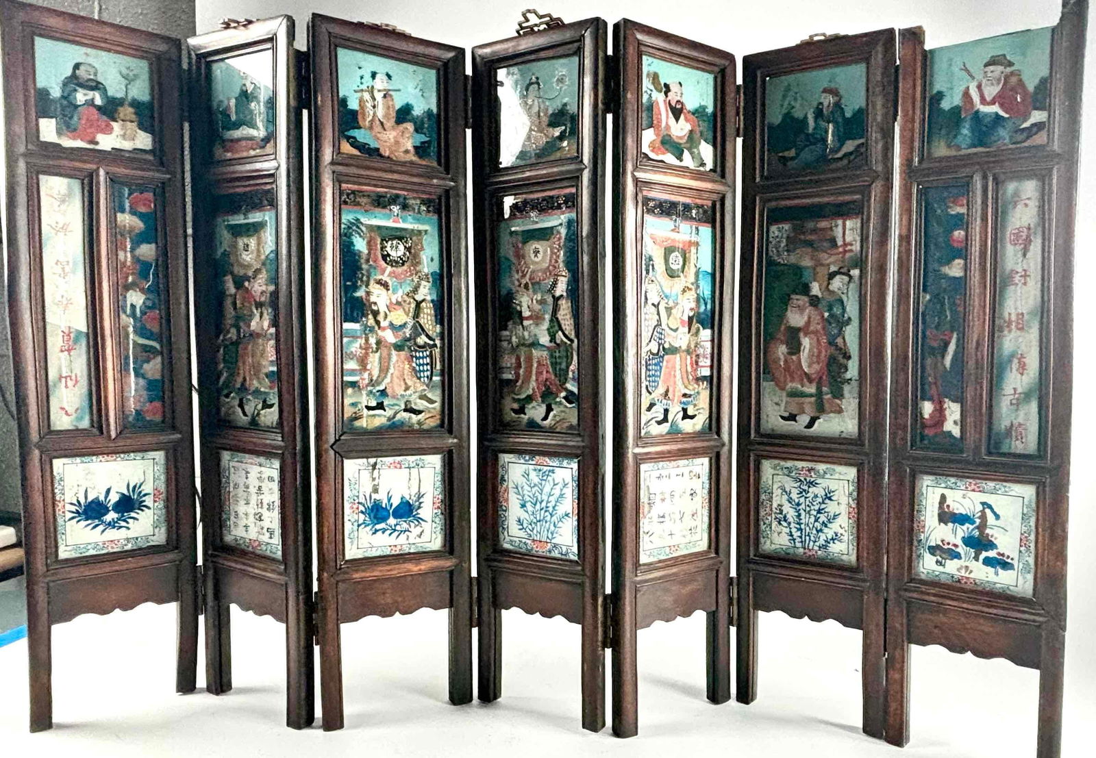 Antique Chinese Glass Painted Table Screen (Signed, 7 Panels) (1 of 12)