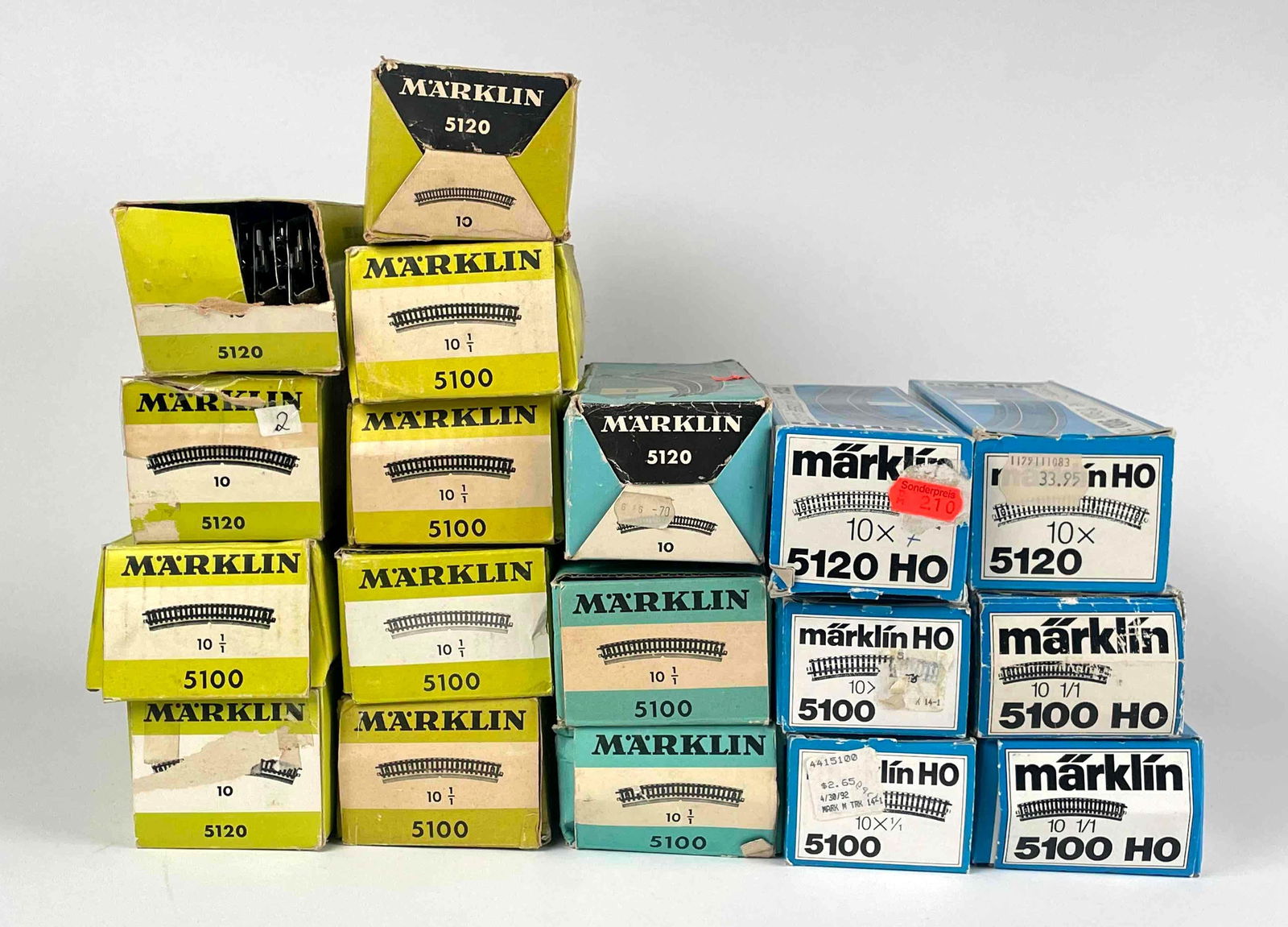 Group of Marklin Train HO Scale Tracks (5100, 5120) (1 of 12)