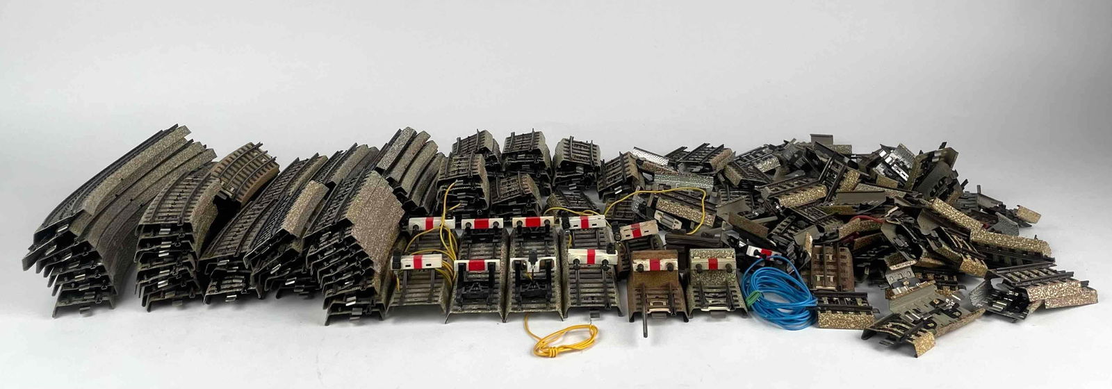 Various Marklin Train Tracks (3601A, 5109 3/16, 5102 1/4, 3201 1/2, 5101 1/2, 5120) (1 of 12)