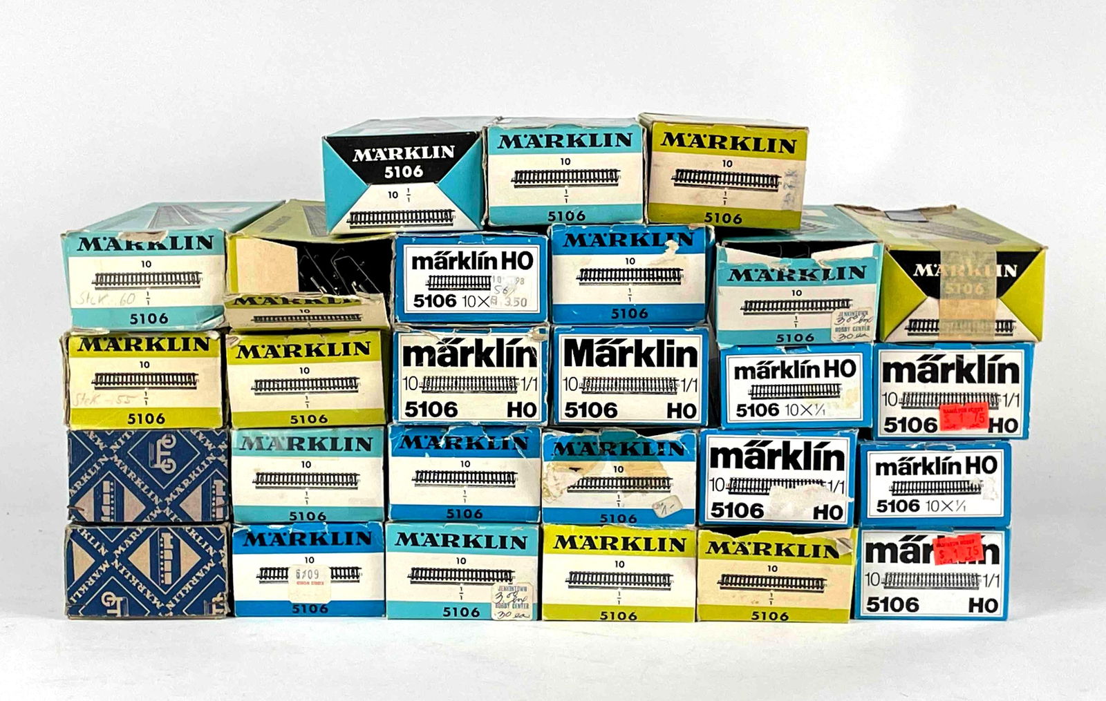 Large Set of Marklin M Train Tracks 5106 in Original Boxes (1 of 12)