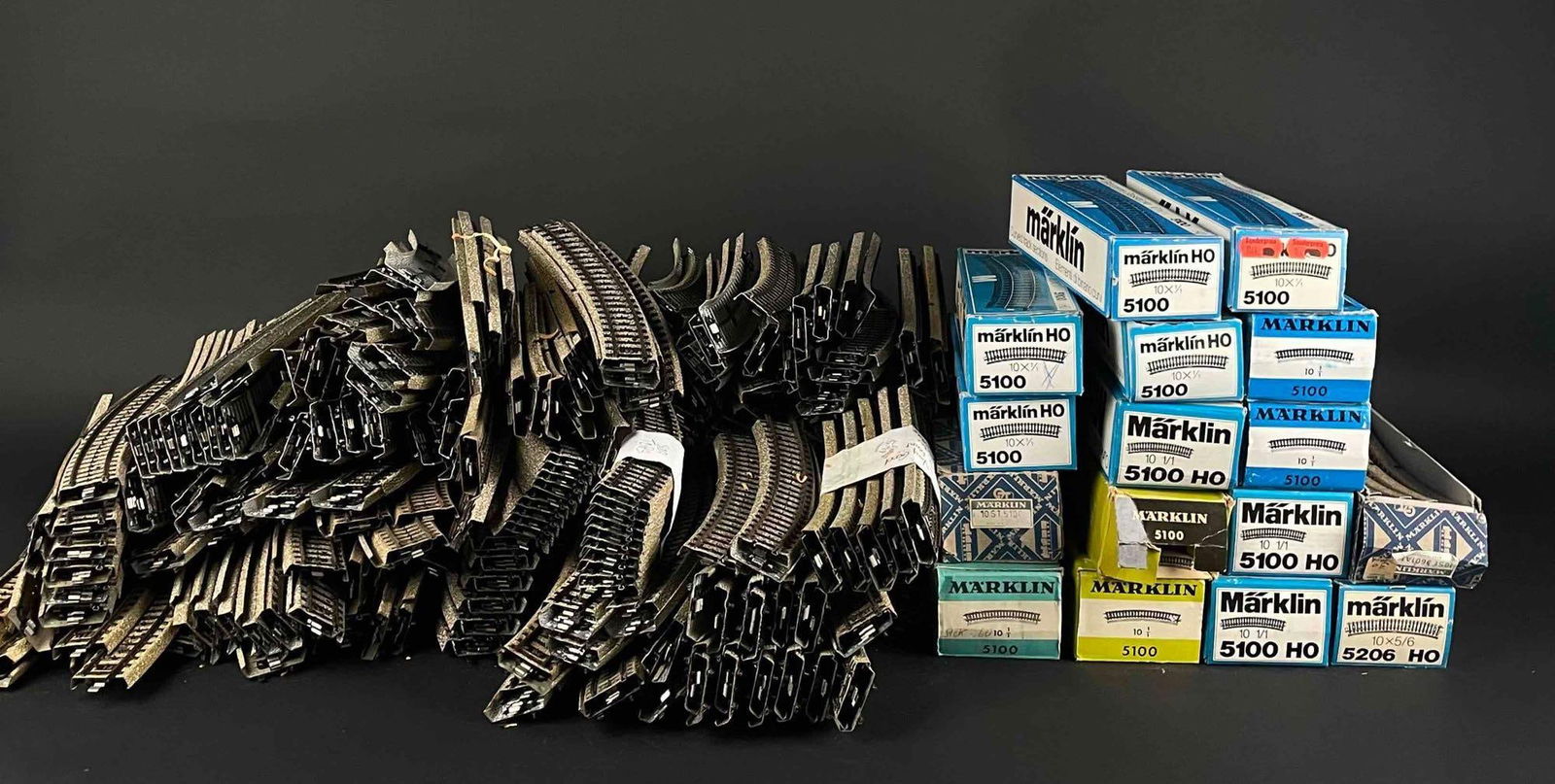 Large Set of Marklin HO Scale Train Tracks (5100, 5206, 3601) (1 of 9)