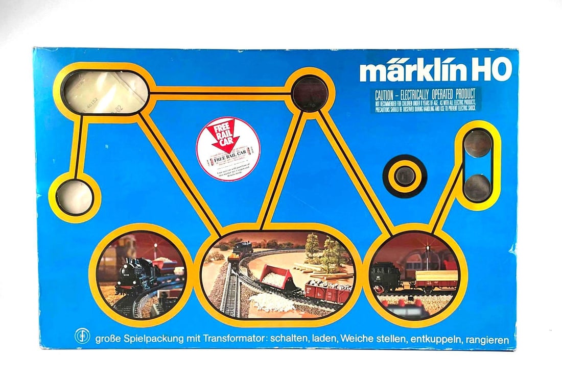 Marklin HO Scale Starter Train Complete Set with Transformer (2957) (1 of 10)