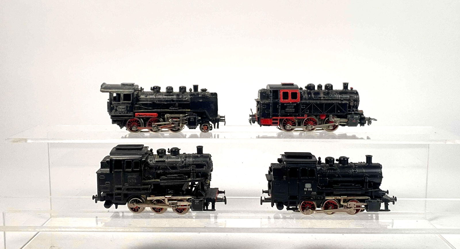 Four Marklin HO Scale Steam Engines (TM800, 89 028, 24 058, DB 89 006) (1 of 12)