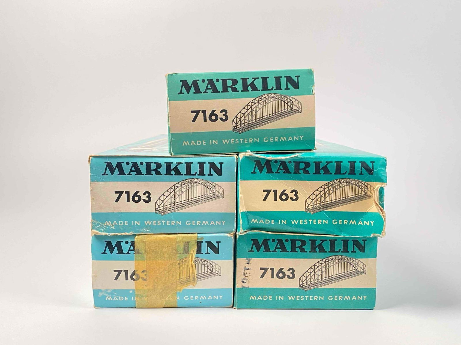 Five Marklin HO Scale Metal Arched Bridges (7163) (1 of 12)