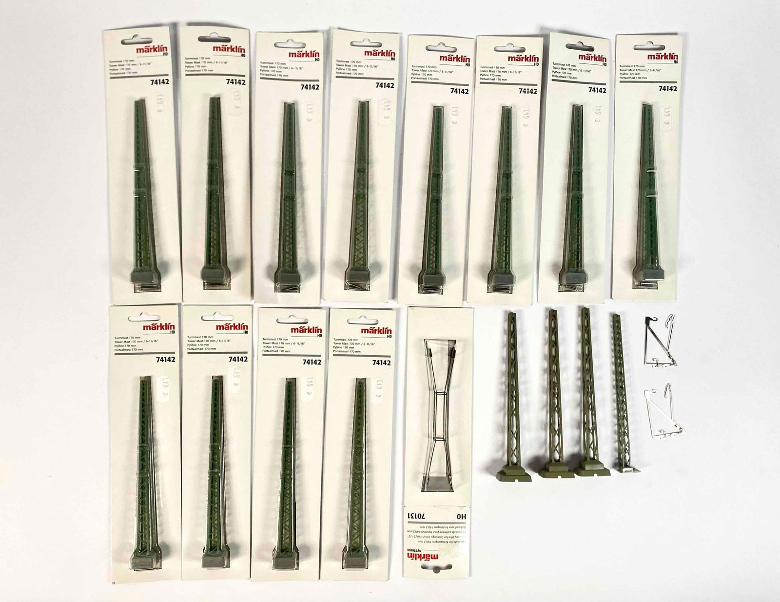 Group of Marklin Tower Masts and Catenary Wire (74142, 70131, Etc.) (1 of 12)