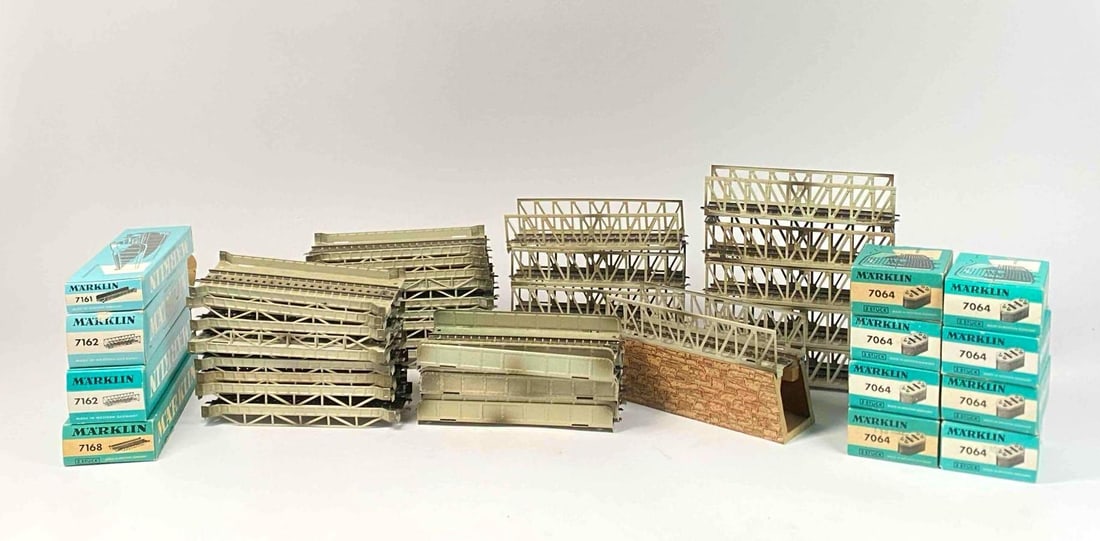 Group of Marklin HO Scale Model Train Tracks and Bridge Pillars (7161, 7162, 7168, 7064) (1 of 12)