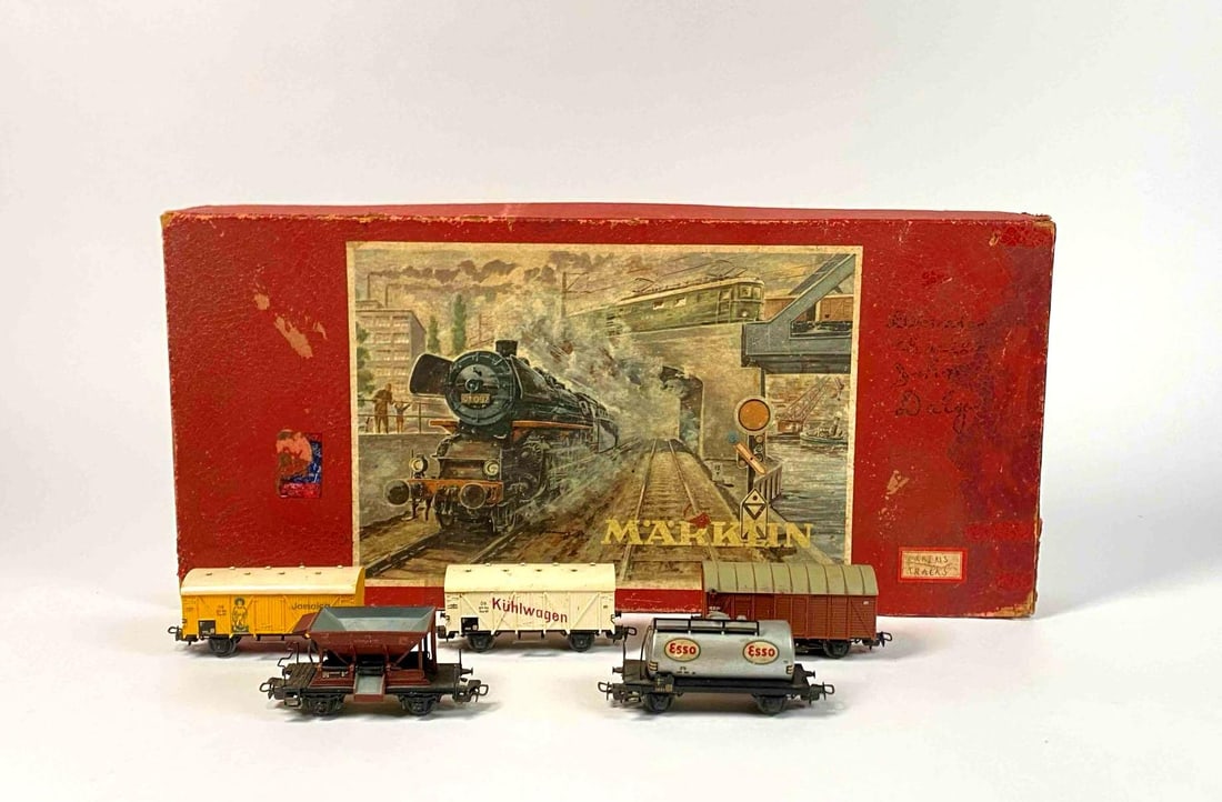 Marklin HO Scale Train Set and Additional Trains (Vintage) (1 of 12)