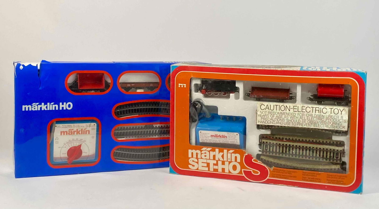 Two Marklin HO Scale Train Sets (0967A, 0965) (1 of 12)