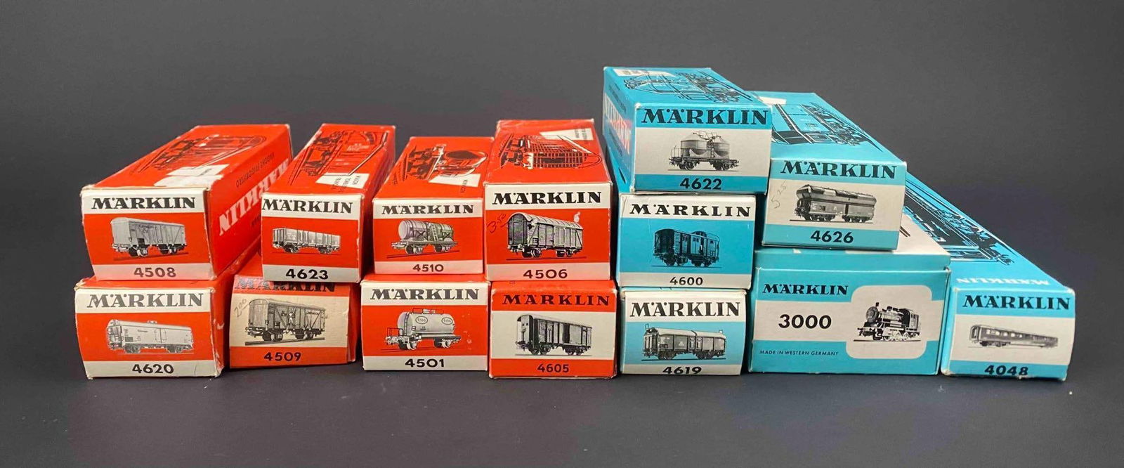 Fourteen Marklin Model Steam Locomotive and Railway Cars (1 of 12)