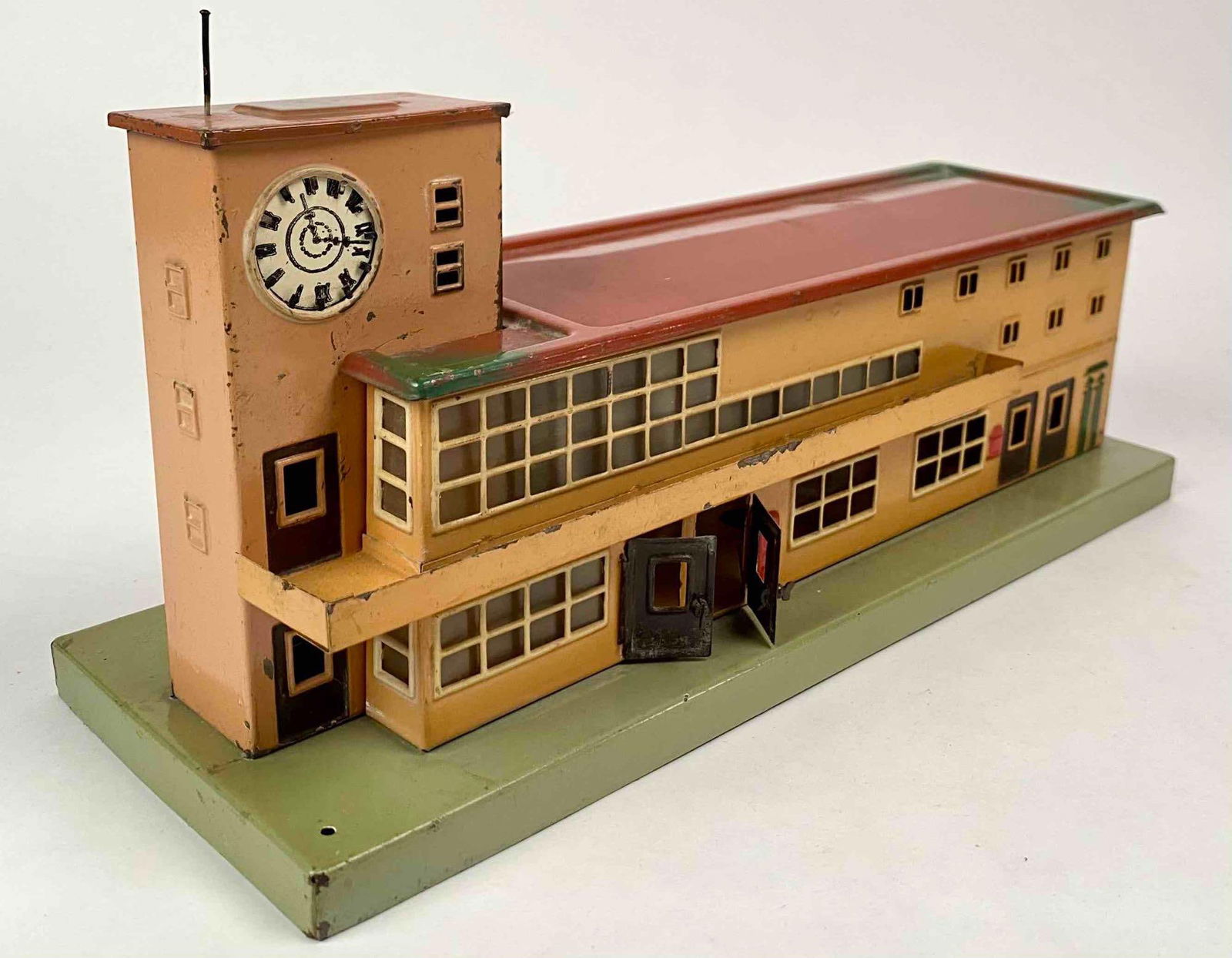 Marklin 418 Train Station (1 of 12)