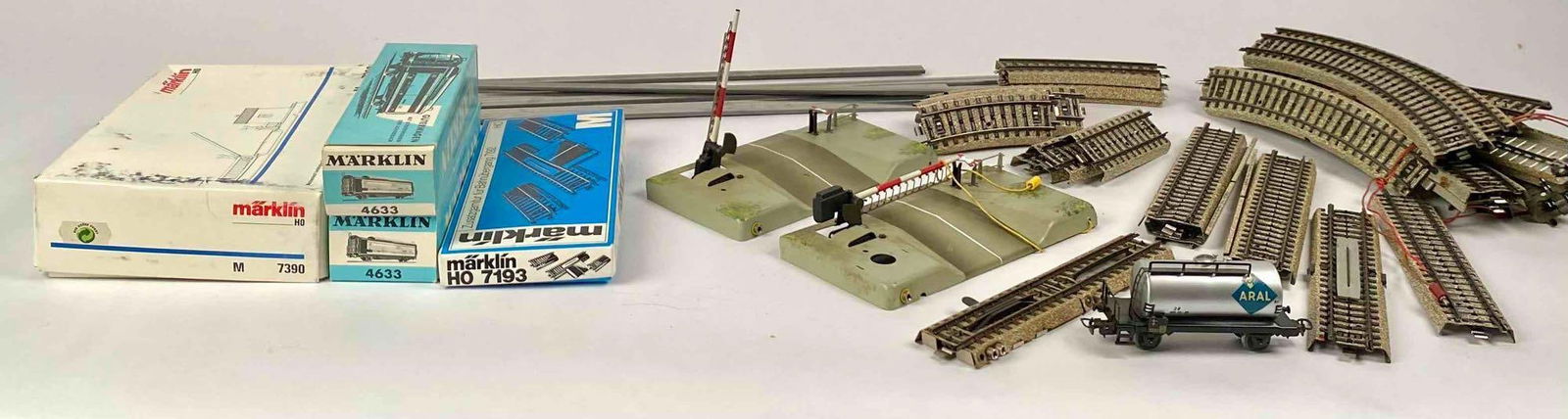 Marklin Cars and Railway Tracks (1 of 12)