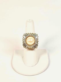 18K HGE and Pearl Ring
