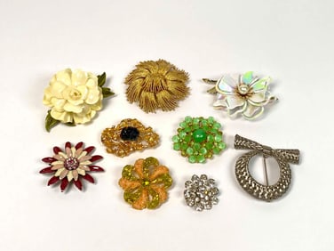 Assorted Vintage Brooches