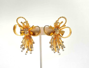 Vintage Sarah Coventry Clip On Earrings