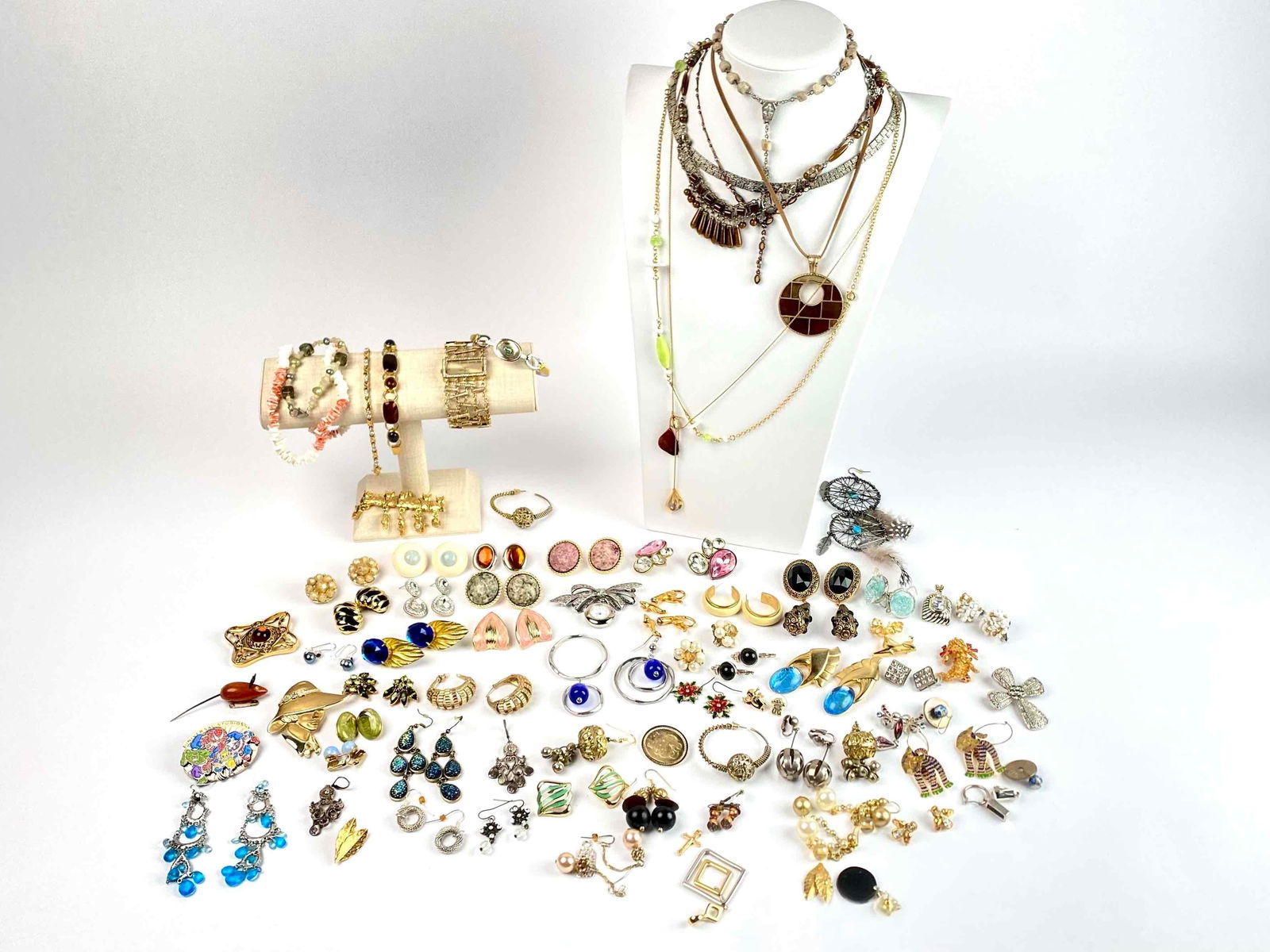 Large Group of Costume Jewelry (Earrings, Necklaces, Bracelets, Pins) (1 of 12)