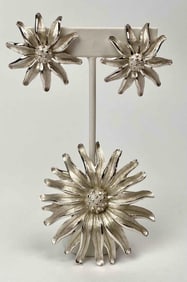 Vintage Trifari Daisy Jewelry Set