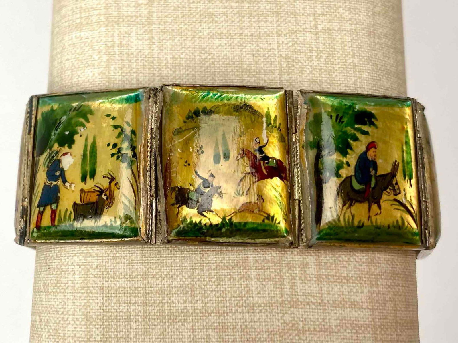 Vintage Painted Mother of Pearl Story Panel Bracelet (1 of 6)