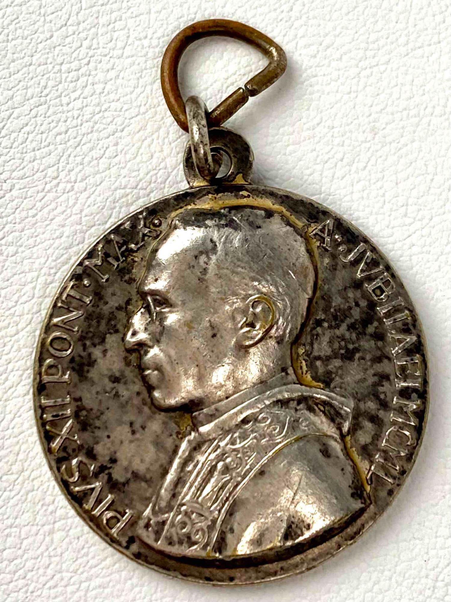Vintage Pope Pius XII Charm (1 of 5)