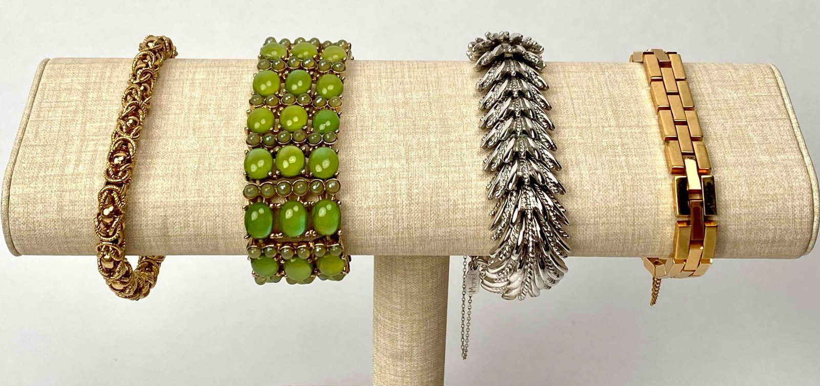 Four Vintage Monet Bracelets (1 of 10)