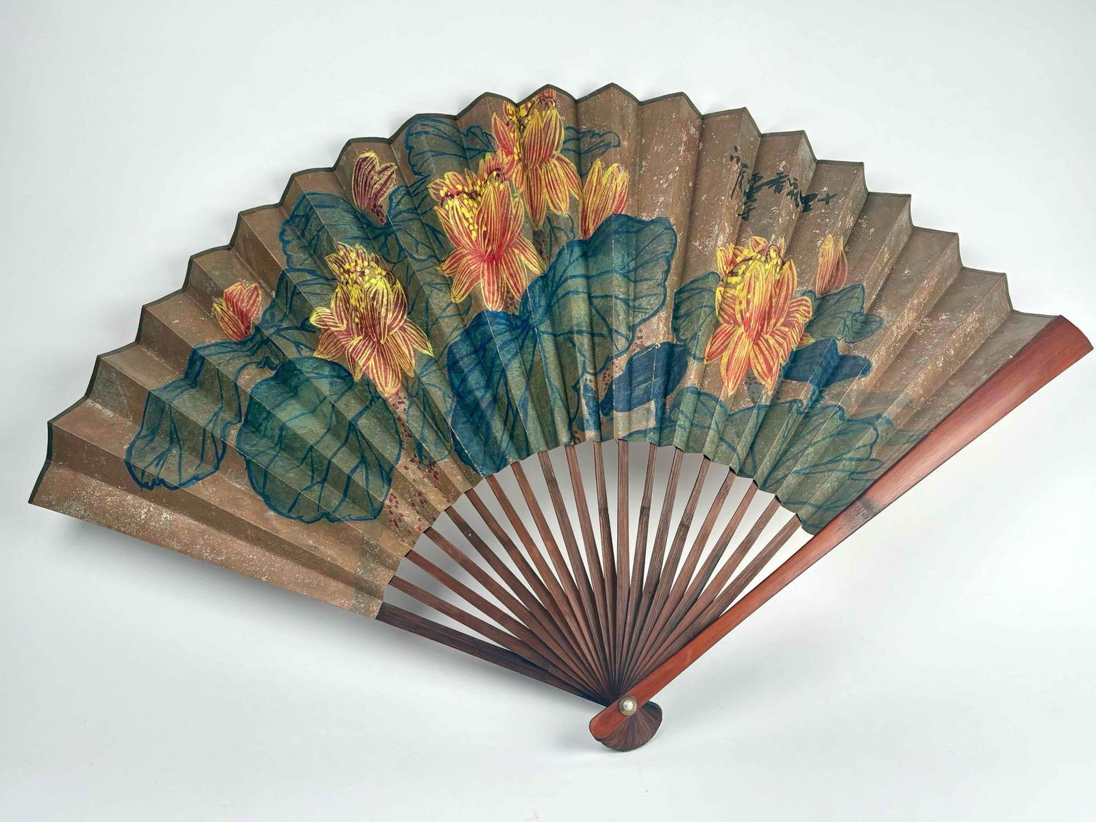 Hand Painted Chinese Fan with Calligraphy: Hand painted Chinese fan. Paper and wood. Calligraphy as pictured. Excellent condition. Please see photos for additional details. Dimensions: 20" x 3" x 1.5" Weight: 1.5 lbs Please note all lots show 