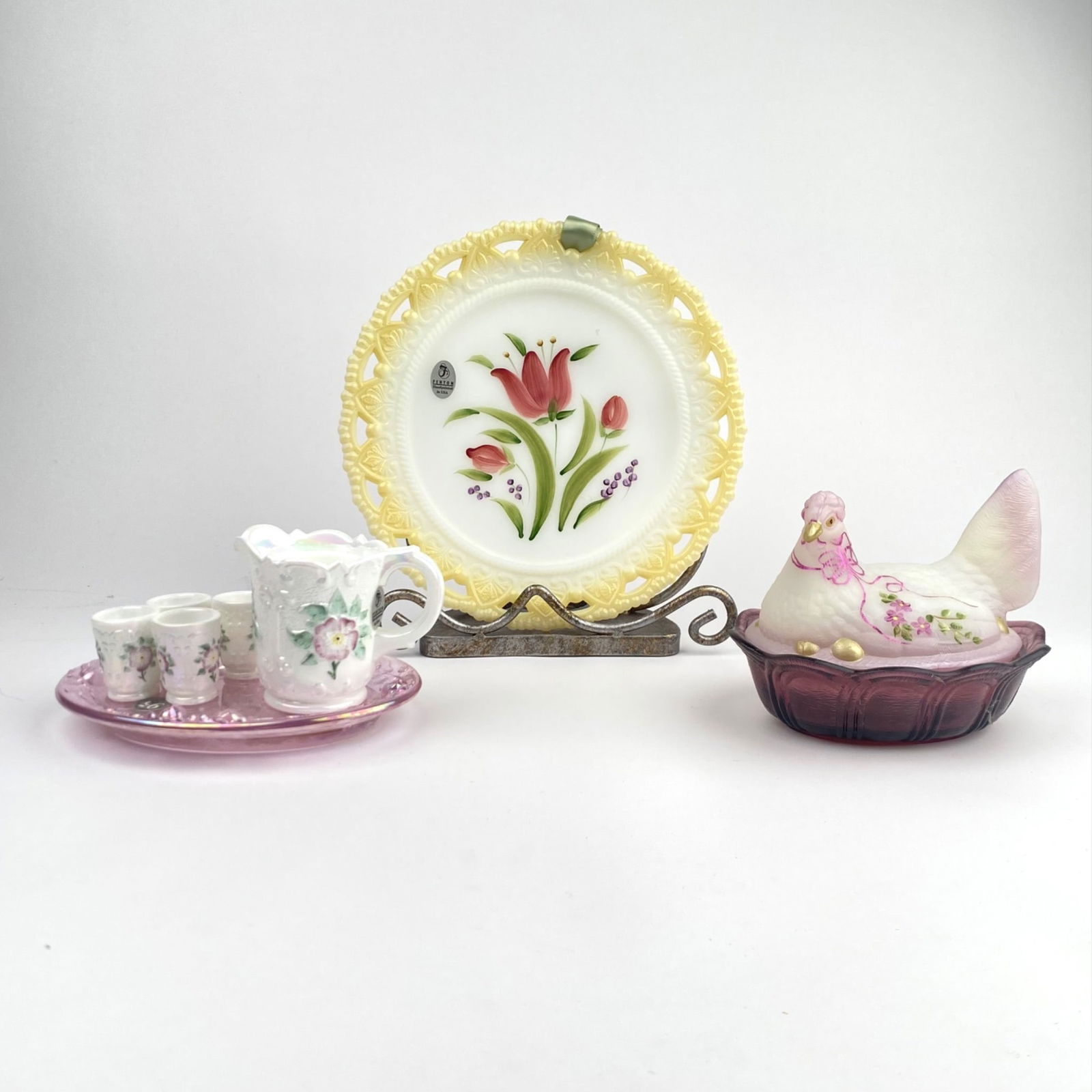 Collection of Decorative Fenton Glass Pieces (1 of 12)