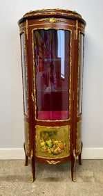 French Louis XV Bowed Glass Mahogany and Gilt Curio Cabinet