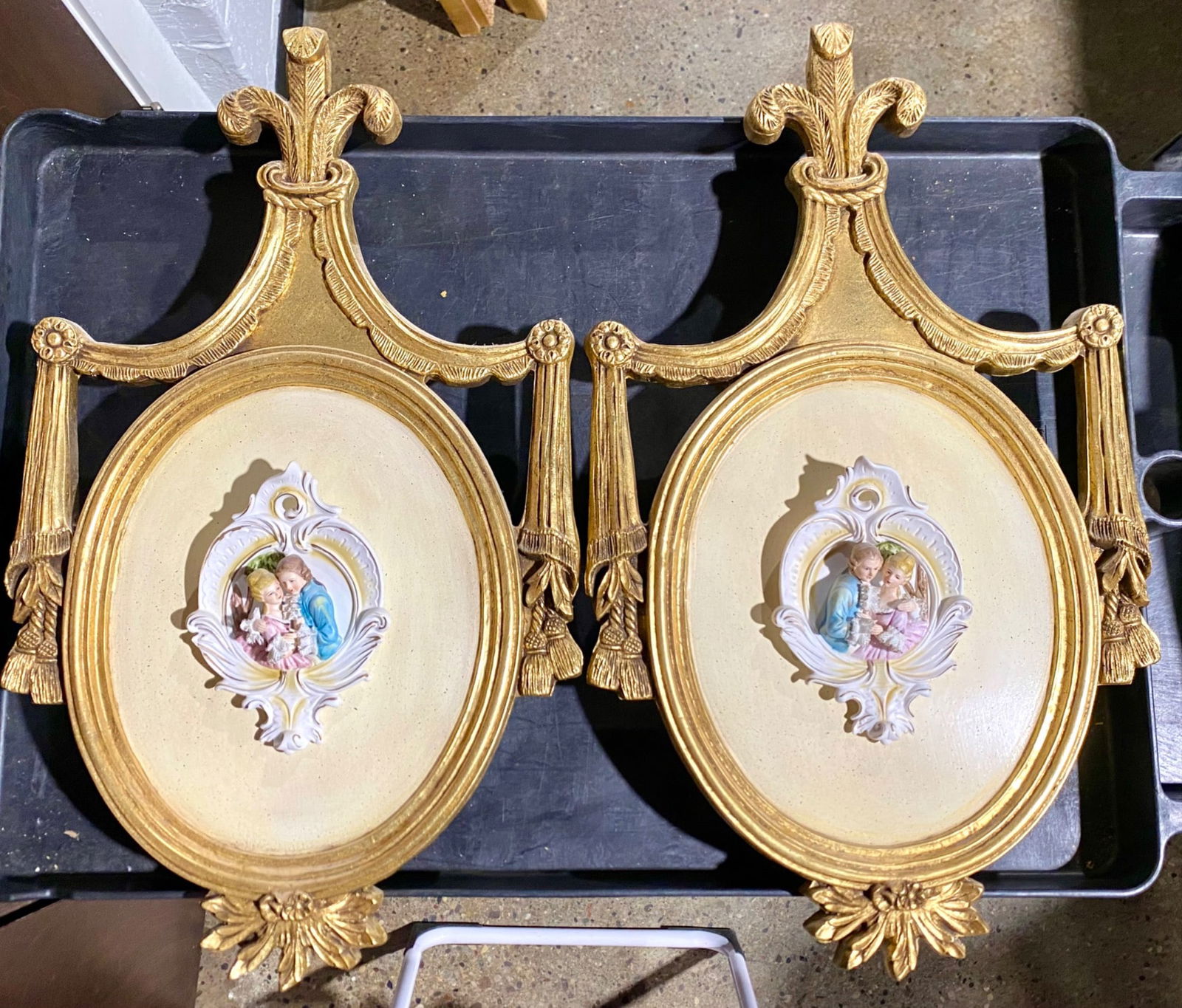 Pair of Capodimonte-Style Porcelain Wall Plaques (1 of 11)