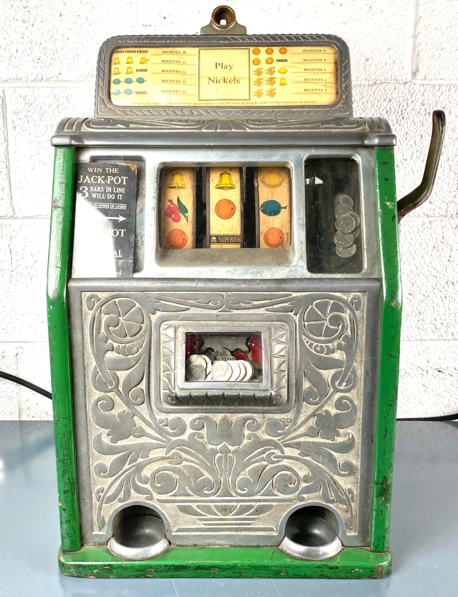 Antique 5 Cent Caille Brothers Slot Machine (1 of 12)