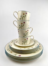 Gorham Country Flowers Town & Country Fine China Dinnerware Set