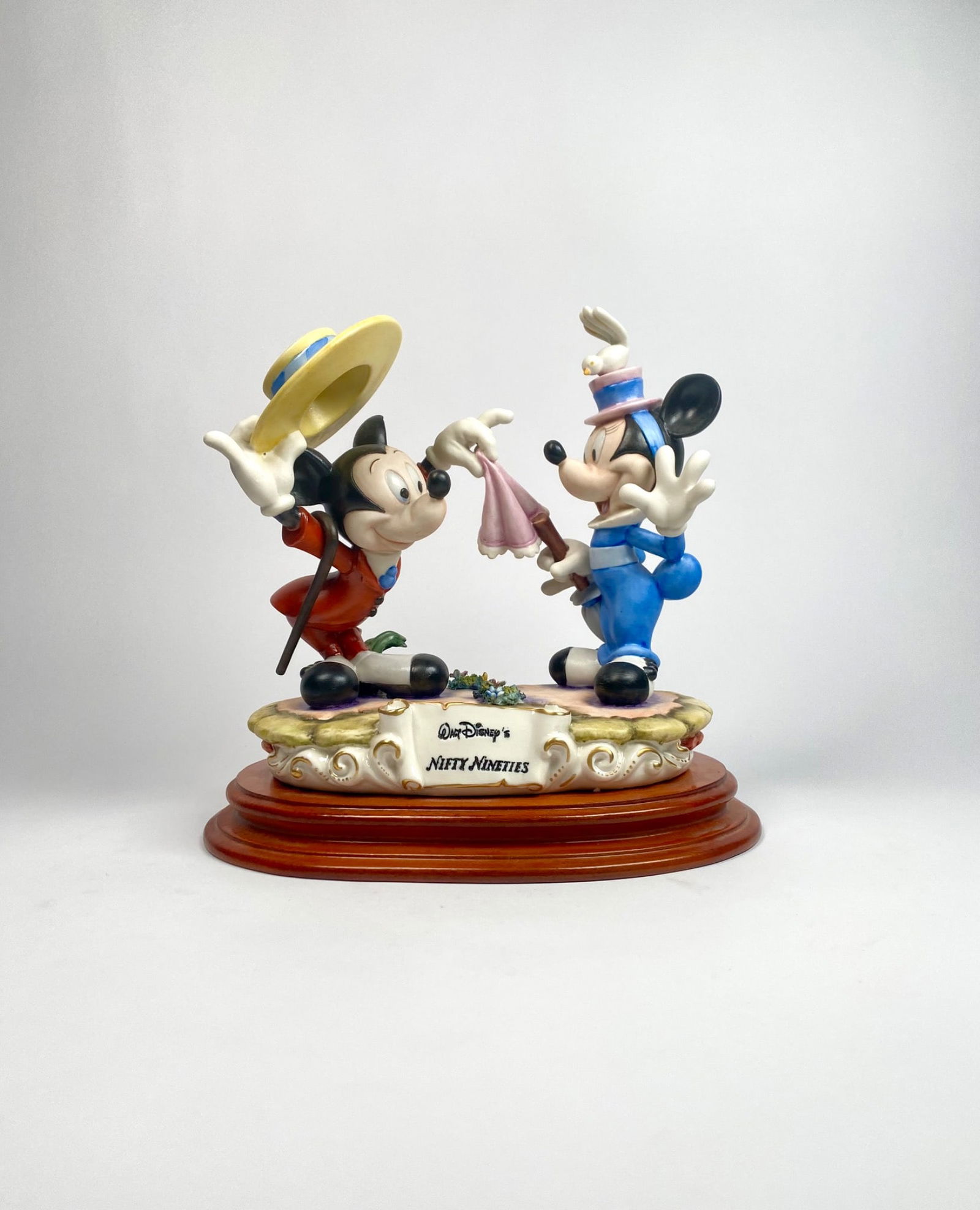 Walt Disney Nifty Nineties Figurine by Capodimonte (1 of 12)