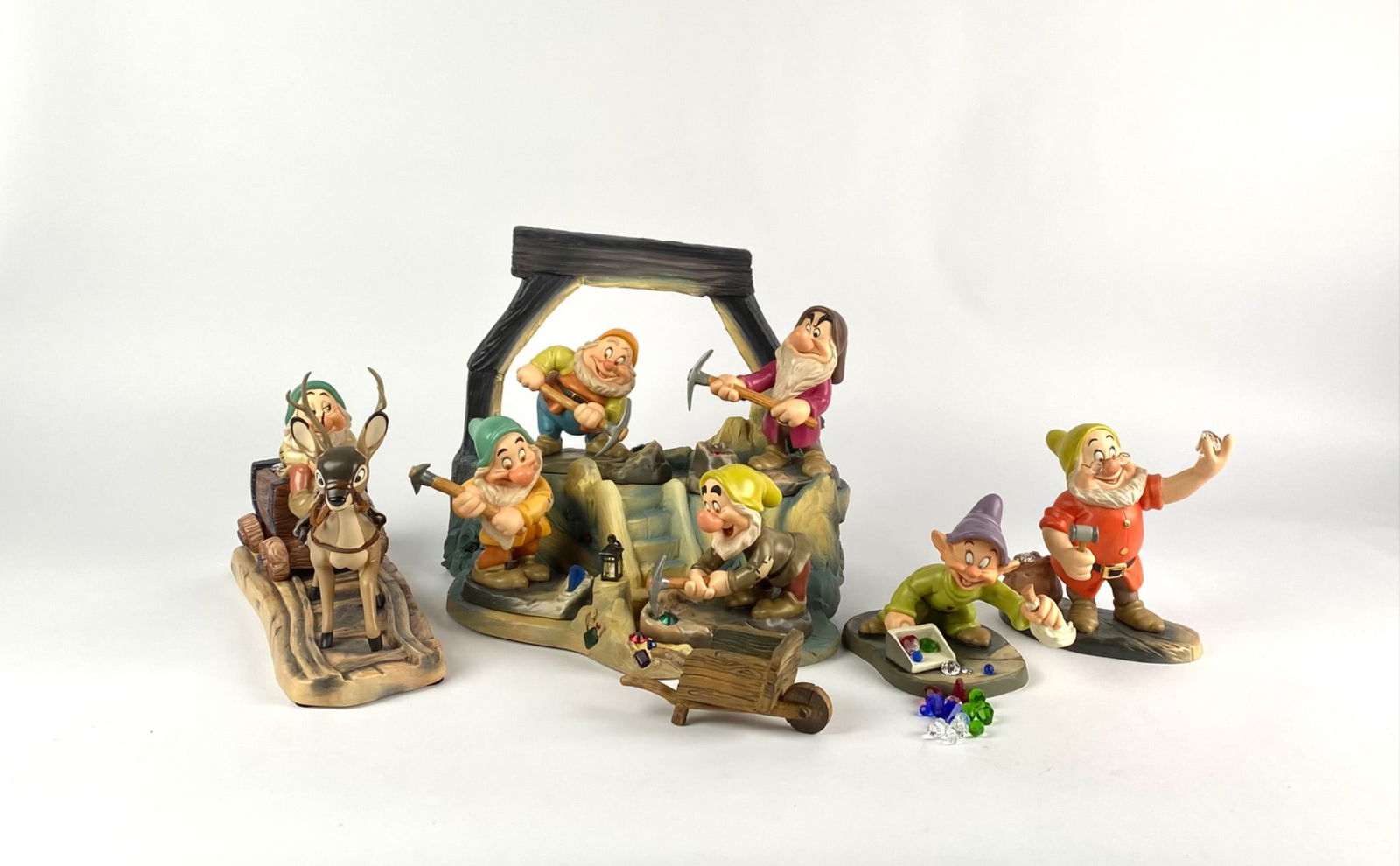 Disney Classic Collection Seven Dwarfs (COAs Original Boxes) (1 of 12)