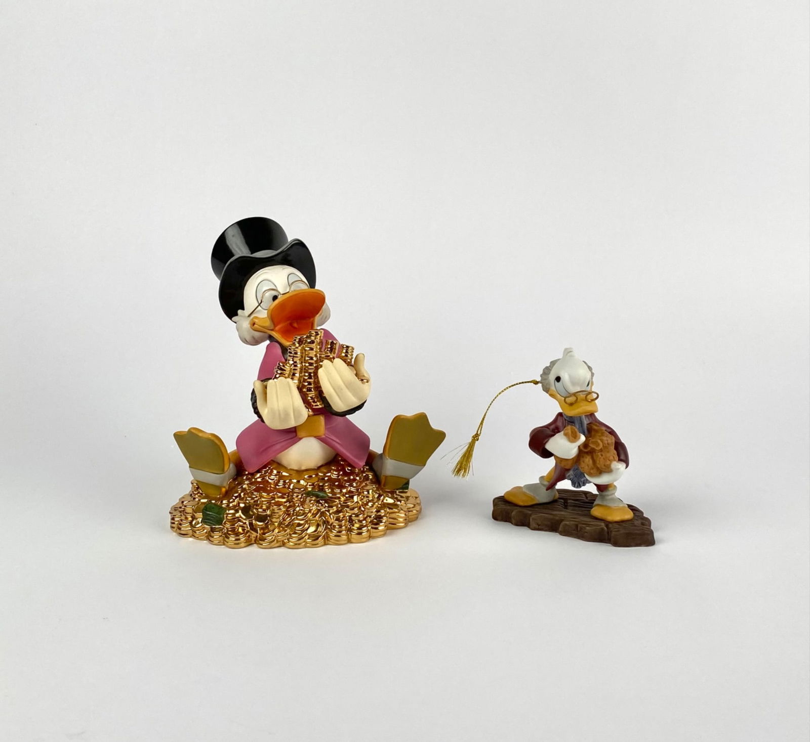 Disney Classic Collections Scrooge McDuck (COAs Original Box) (1 of 11)