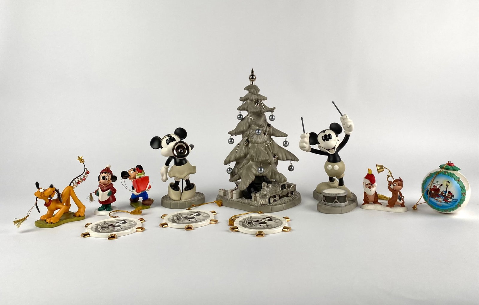 Disney Classics Collection Holiday Set (COAs Original Boxes) (1 of 12)