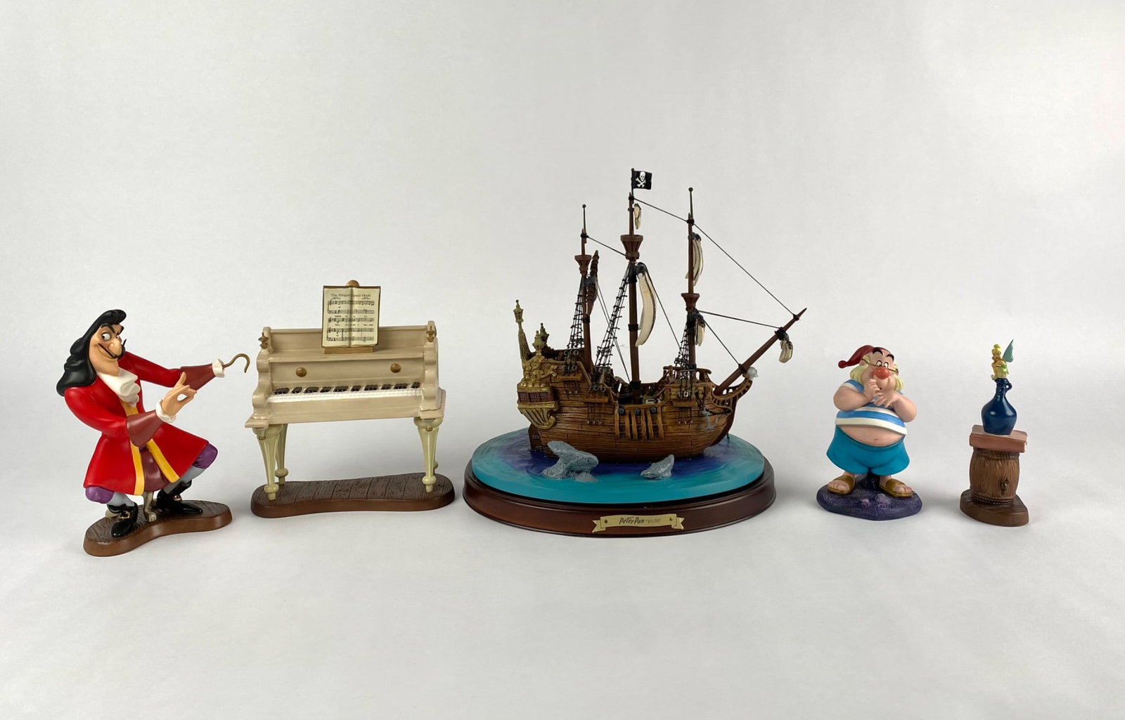 Walt Disney Classic Collection Peter Pan (COAs Original Boxes) (1 of 12)