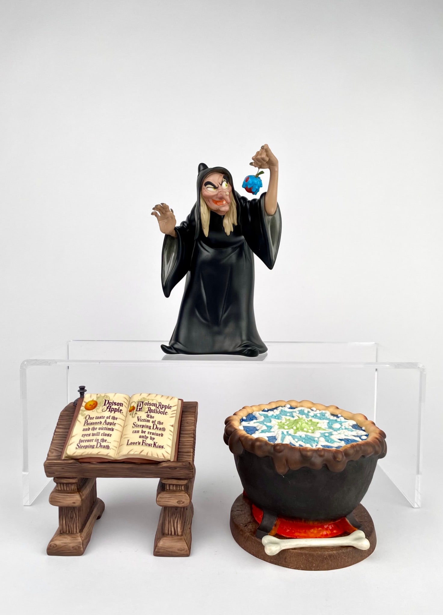 Disney Classic Collections Evil Villains Set (COA Original Box) (1 of 12)