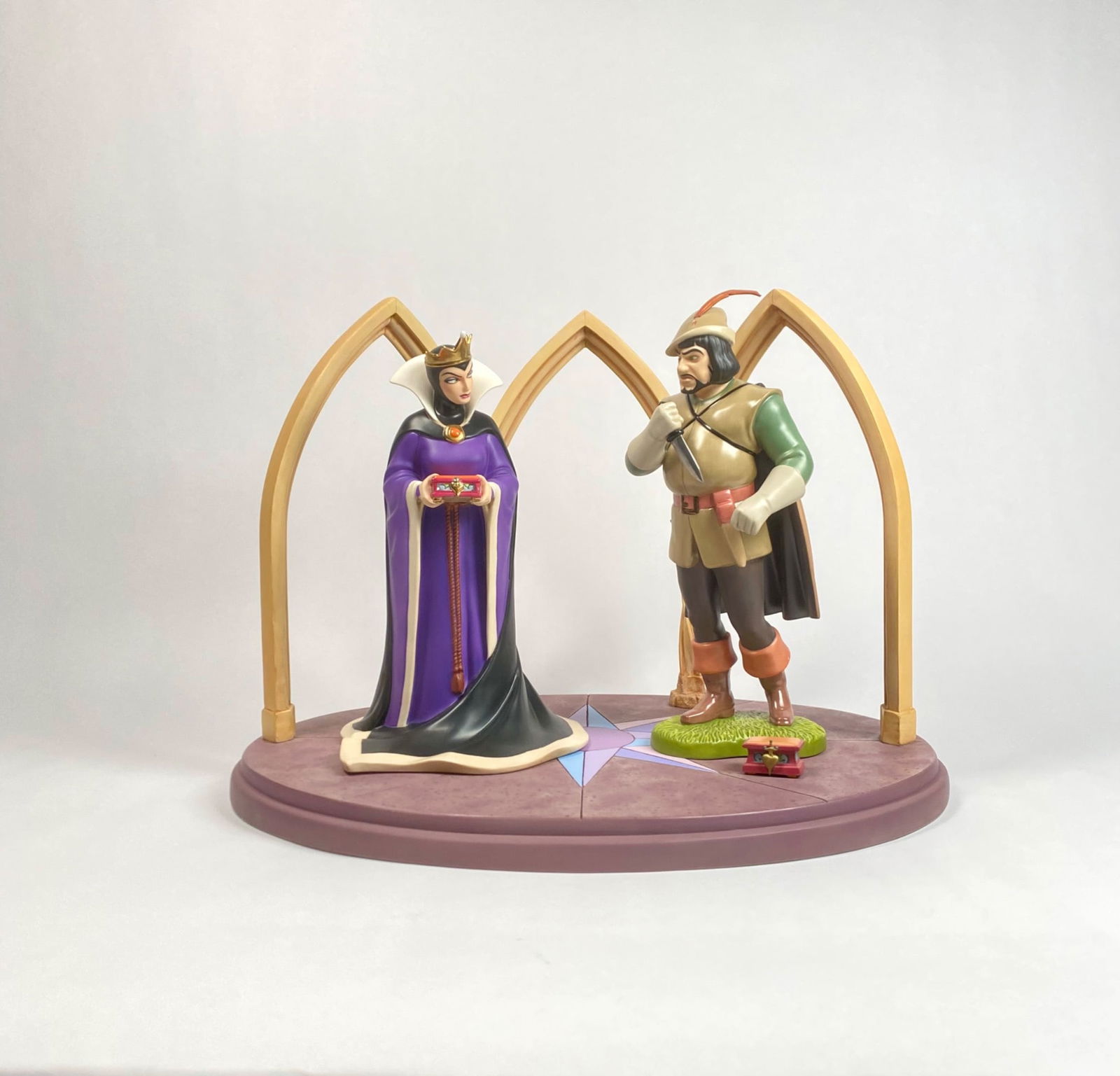 Disney Classics Collection Snow White Evil Queen (COA Original Box) (1 of 12)