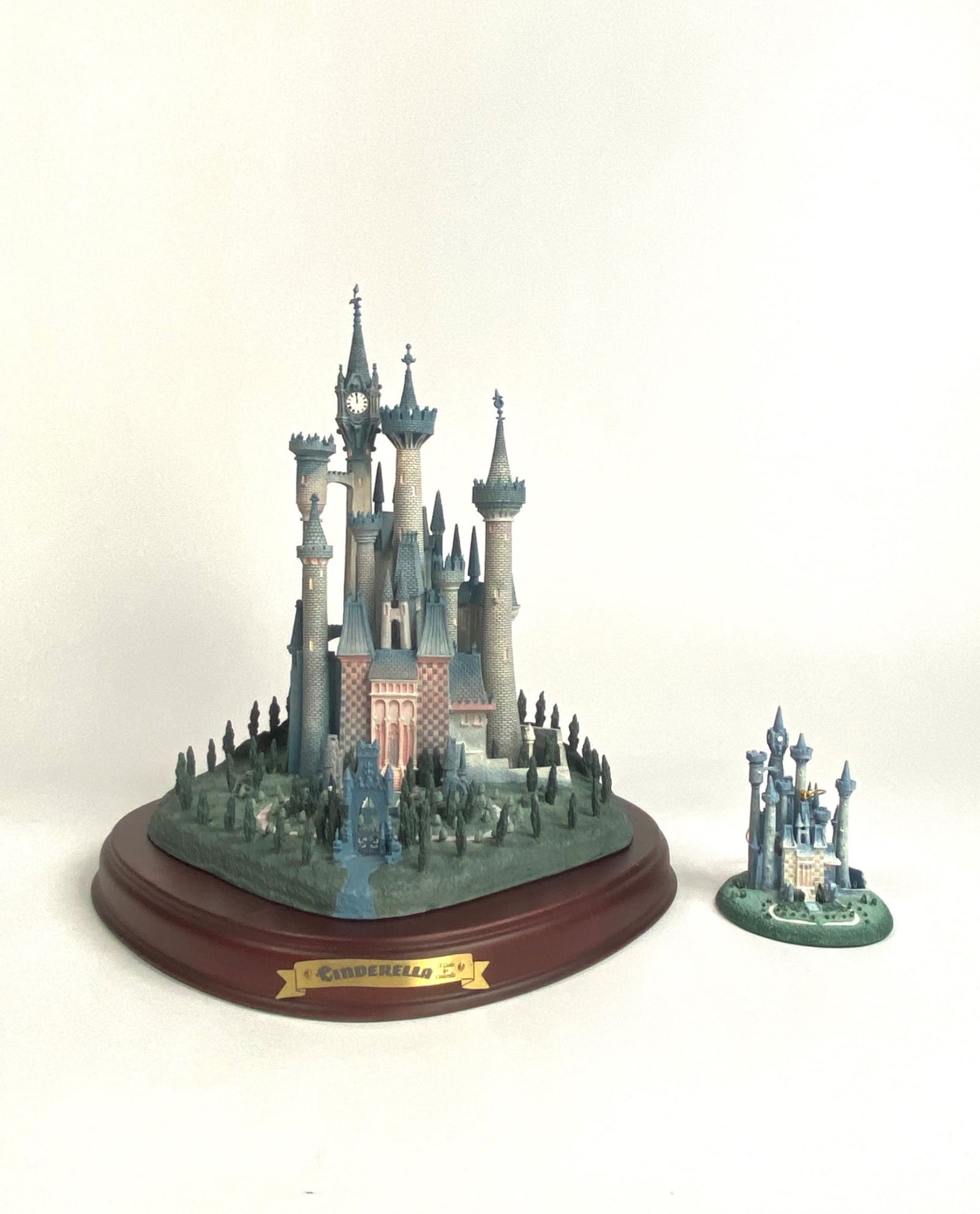 Enchanted Places Cinderella Castle with Ornament (COA Original Box) (1 of 12)