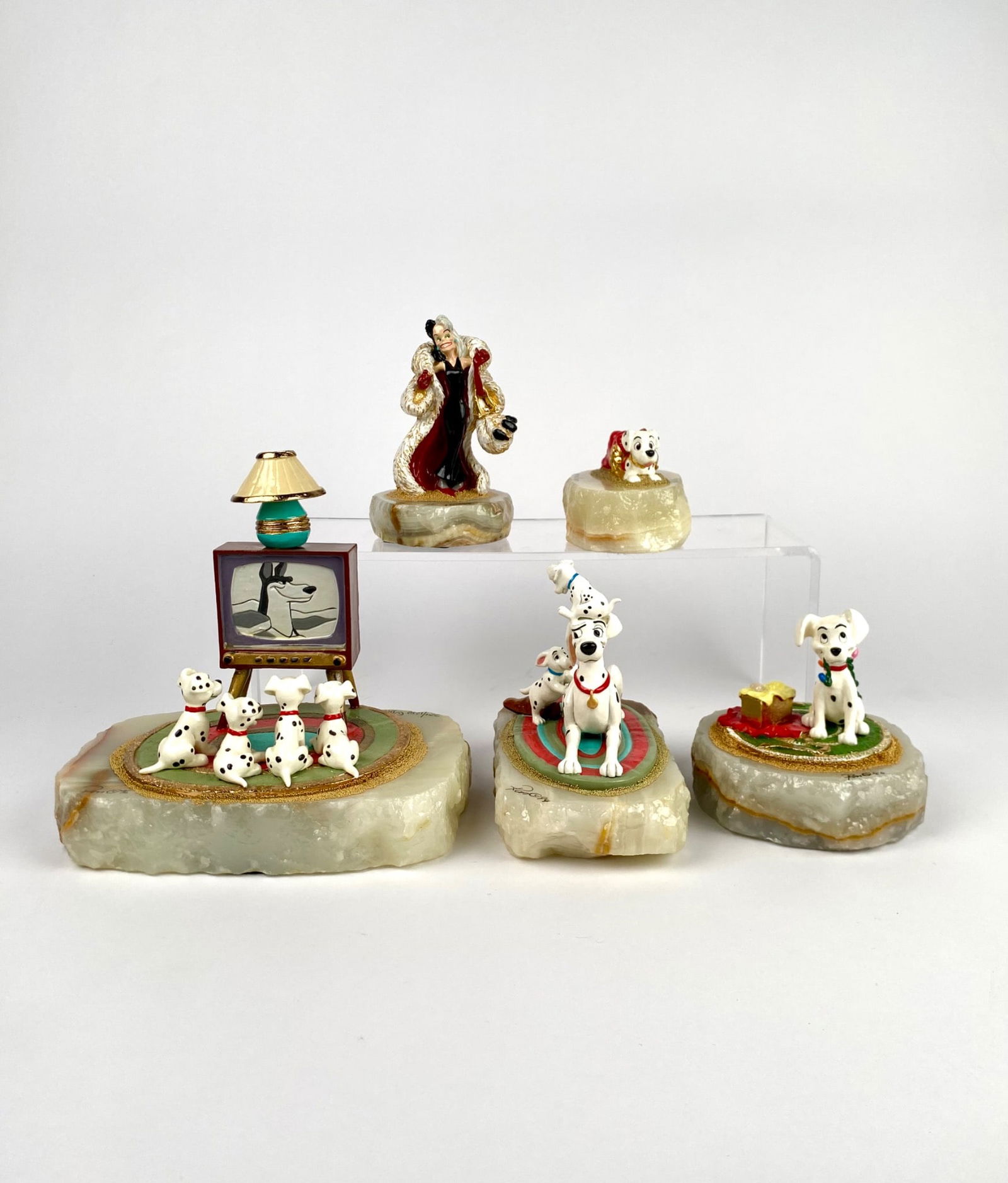 Set of 5 Ron Lee Disney 101 Dalmatians Figurines (1 of 12)