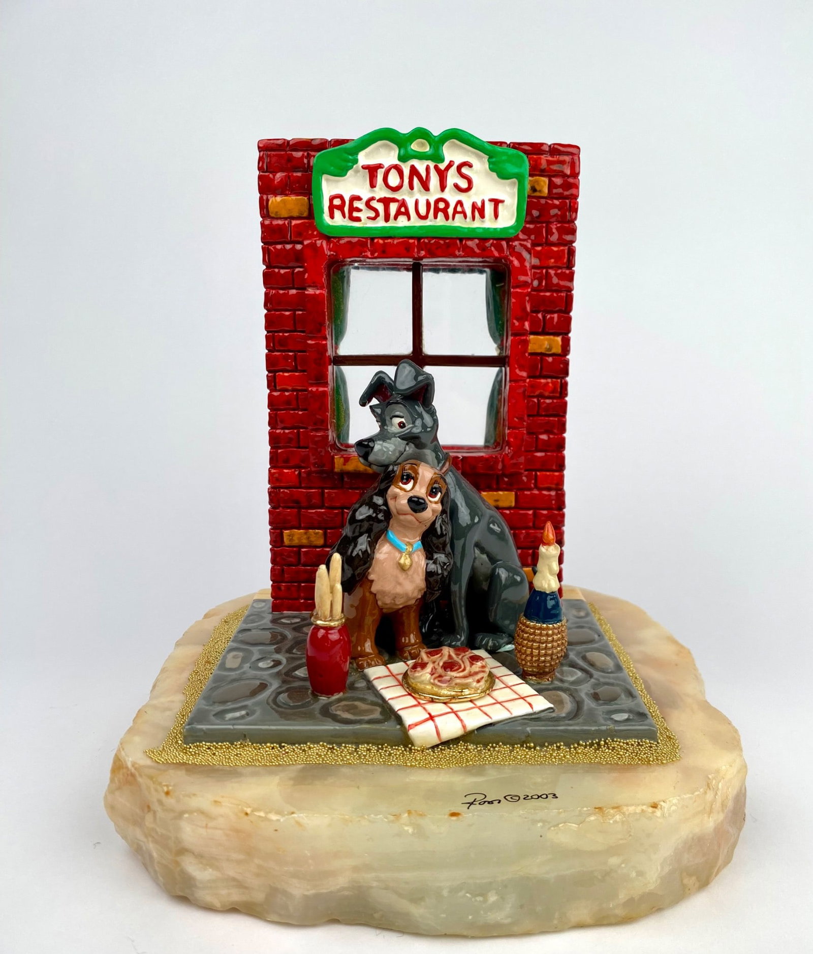 Ron Lee Disney Lady and the Tramp Figurine : Disney 2003 limited edition figurine featuring Lady and the Tramp outside Tonyâ€™s Restaurant, numbered 116/1500. The piece is finely crafted with a base made of natural onyx, highlig