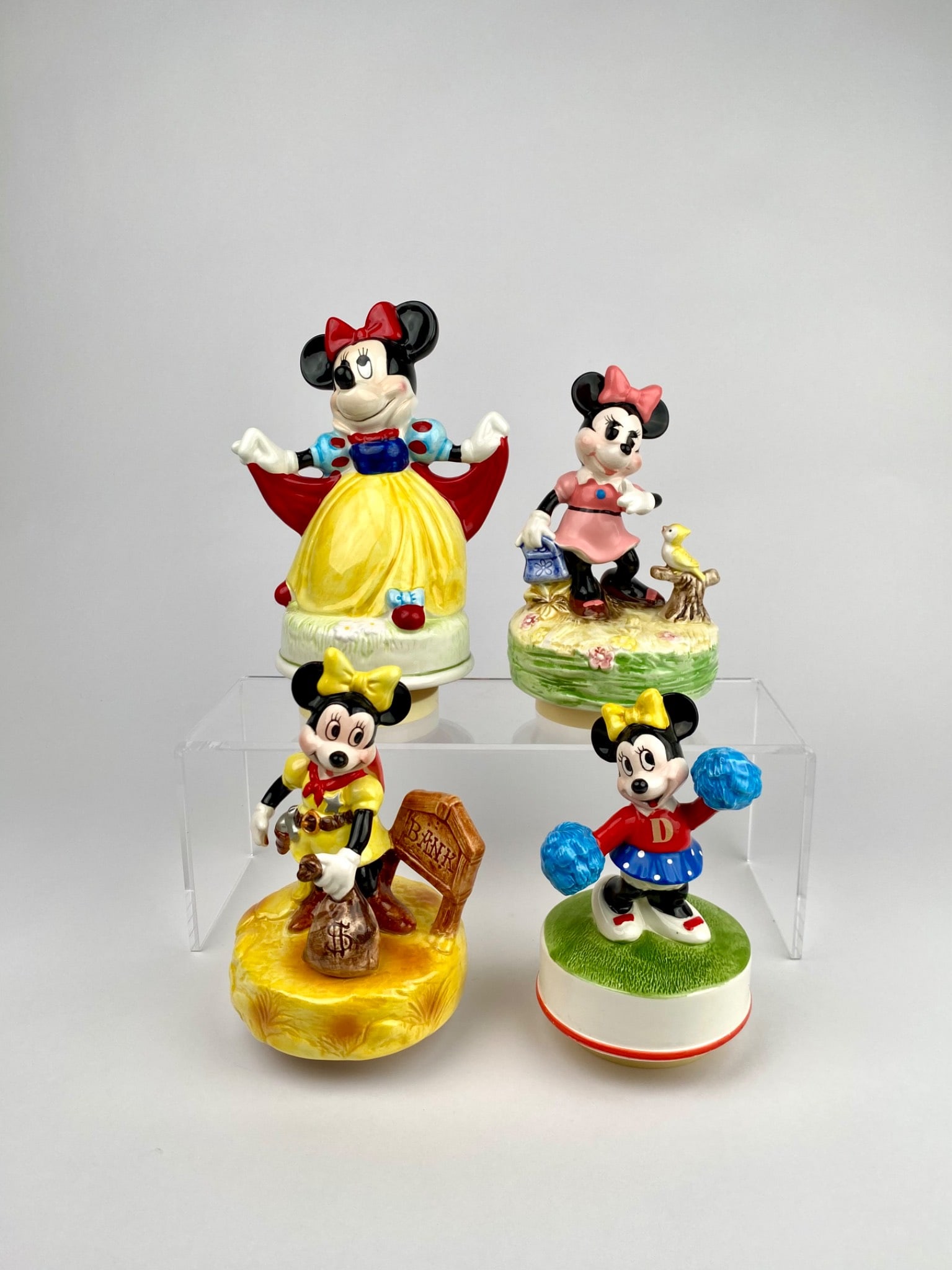 Set of Four Disney Minnie Mouse Ceramic Music Boxes (1 of 12)