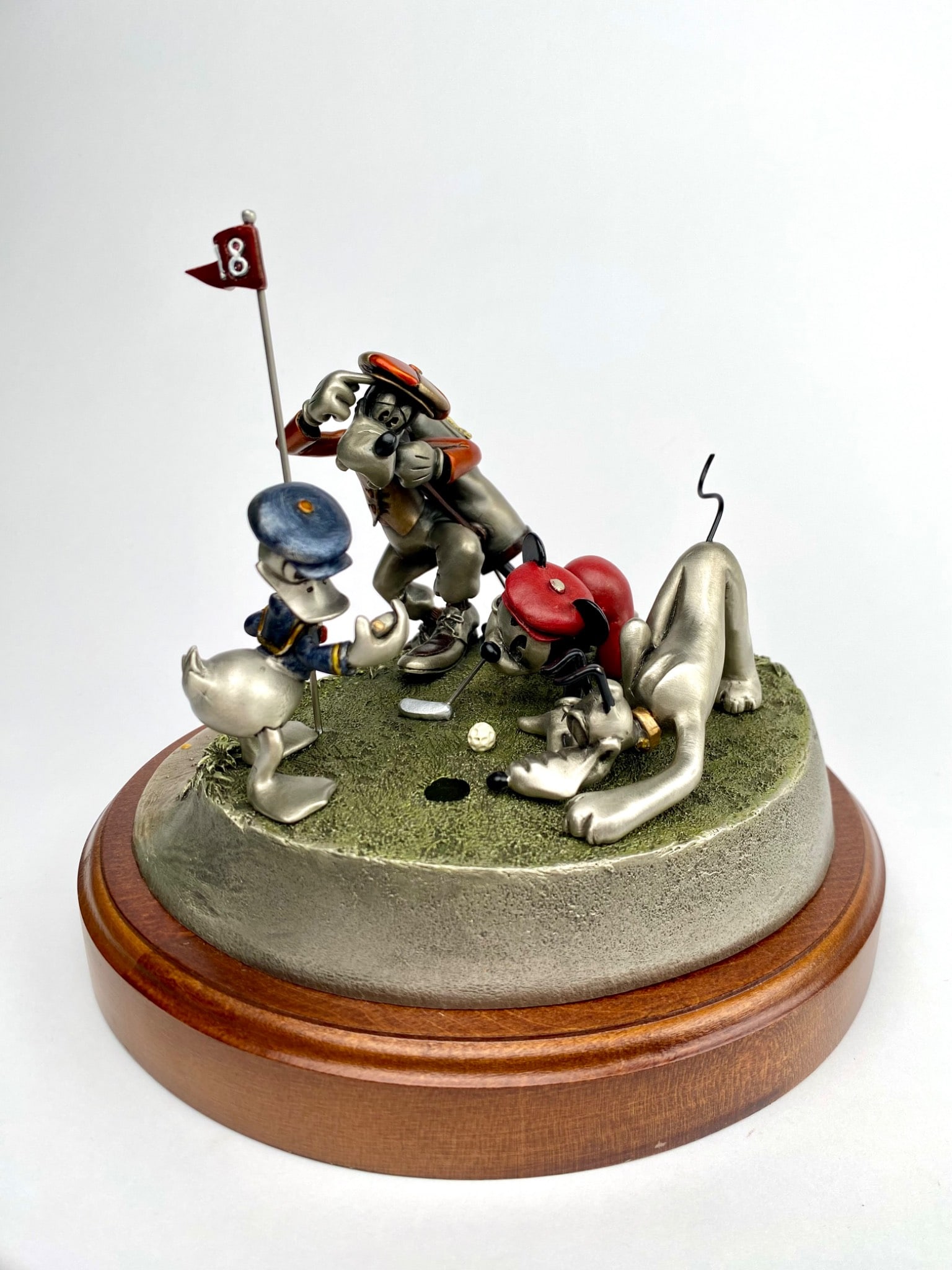 Disney Pewter Golf Scene Figurine (Chilmark) (1 of 12)