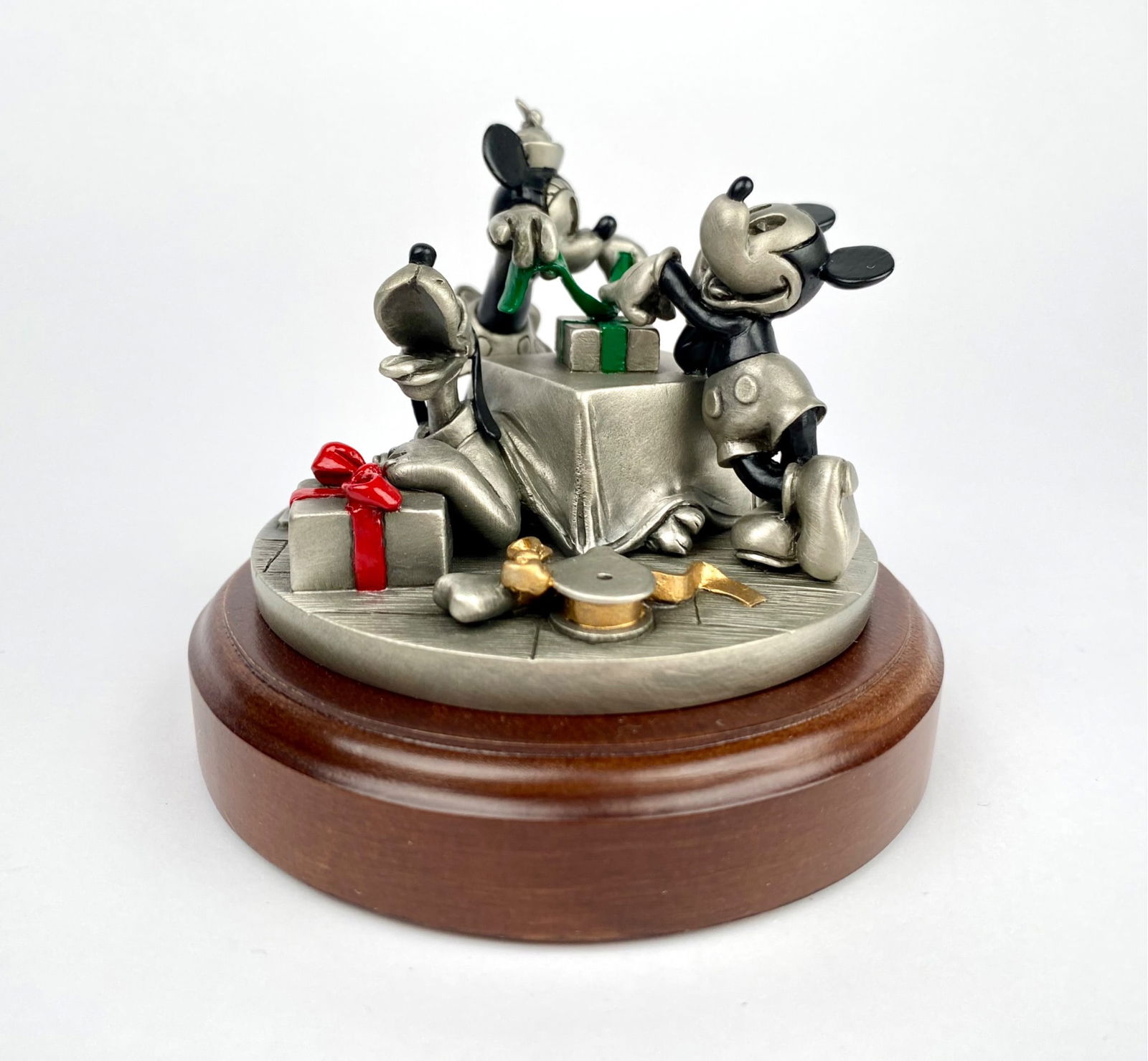 Disney Hudson Creek Pewter Christmas Figurine (Original Box) (1 of 11)