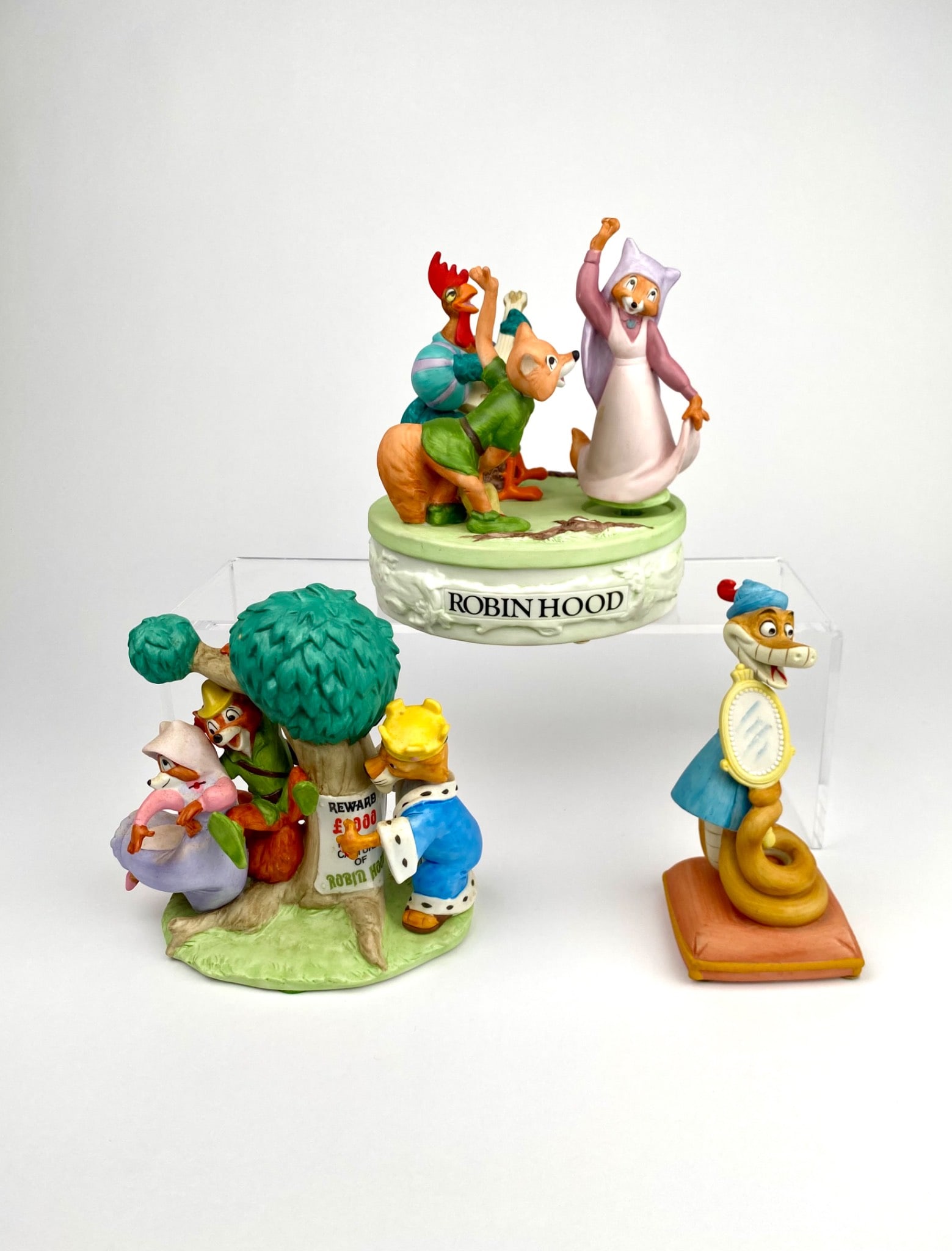 Disney Robin Hood Ceramic Figurine Set (1 of 12)
