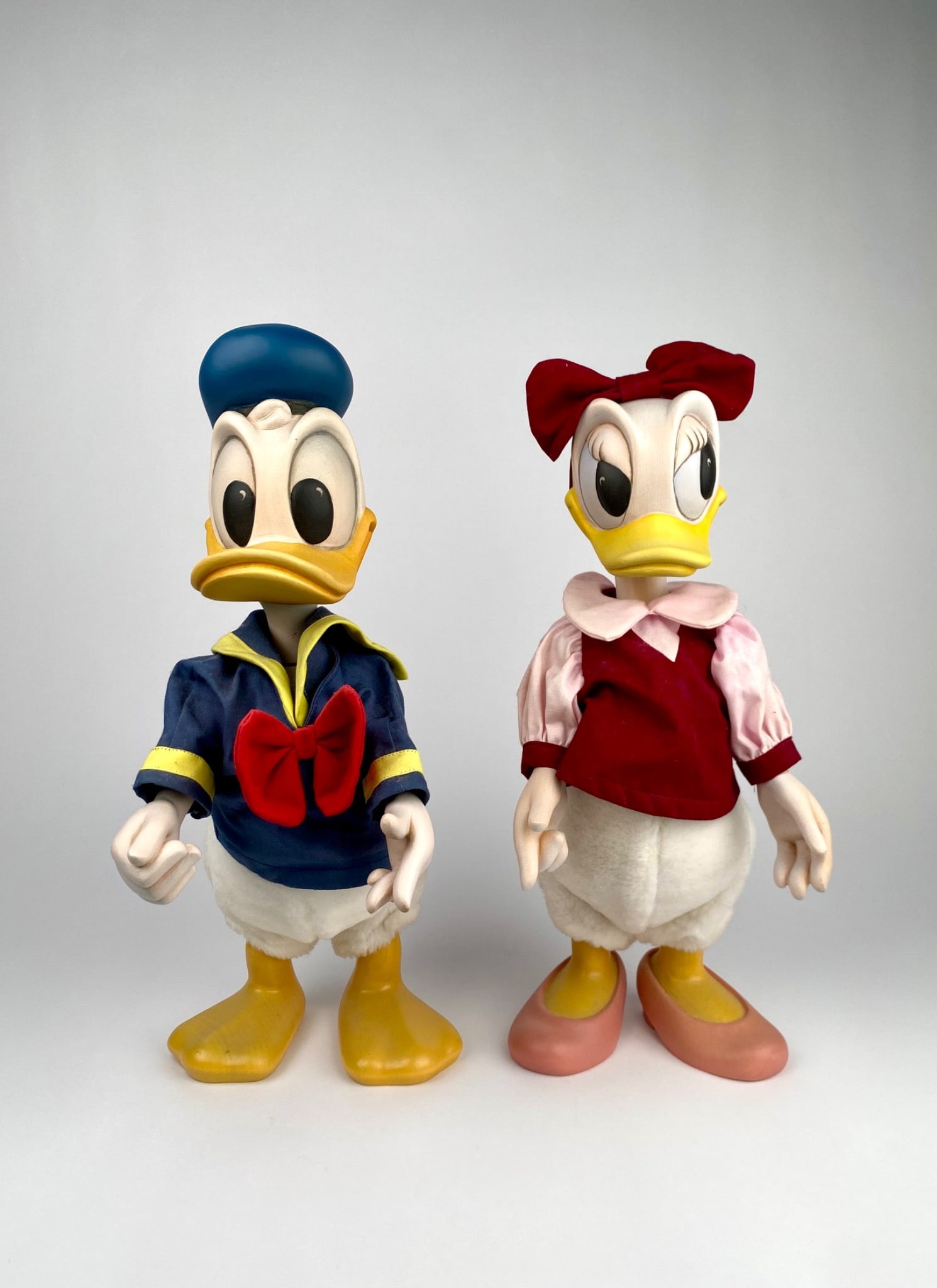 Large Donald Duck and Daisy Duck Figurines by Disney (Italy) (1 of 12)