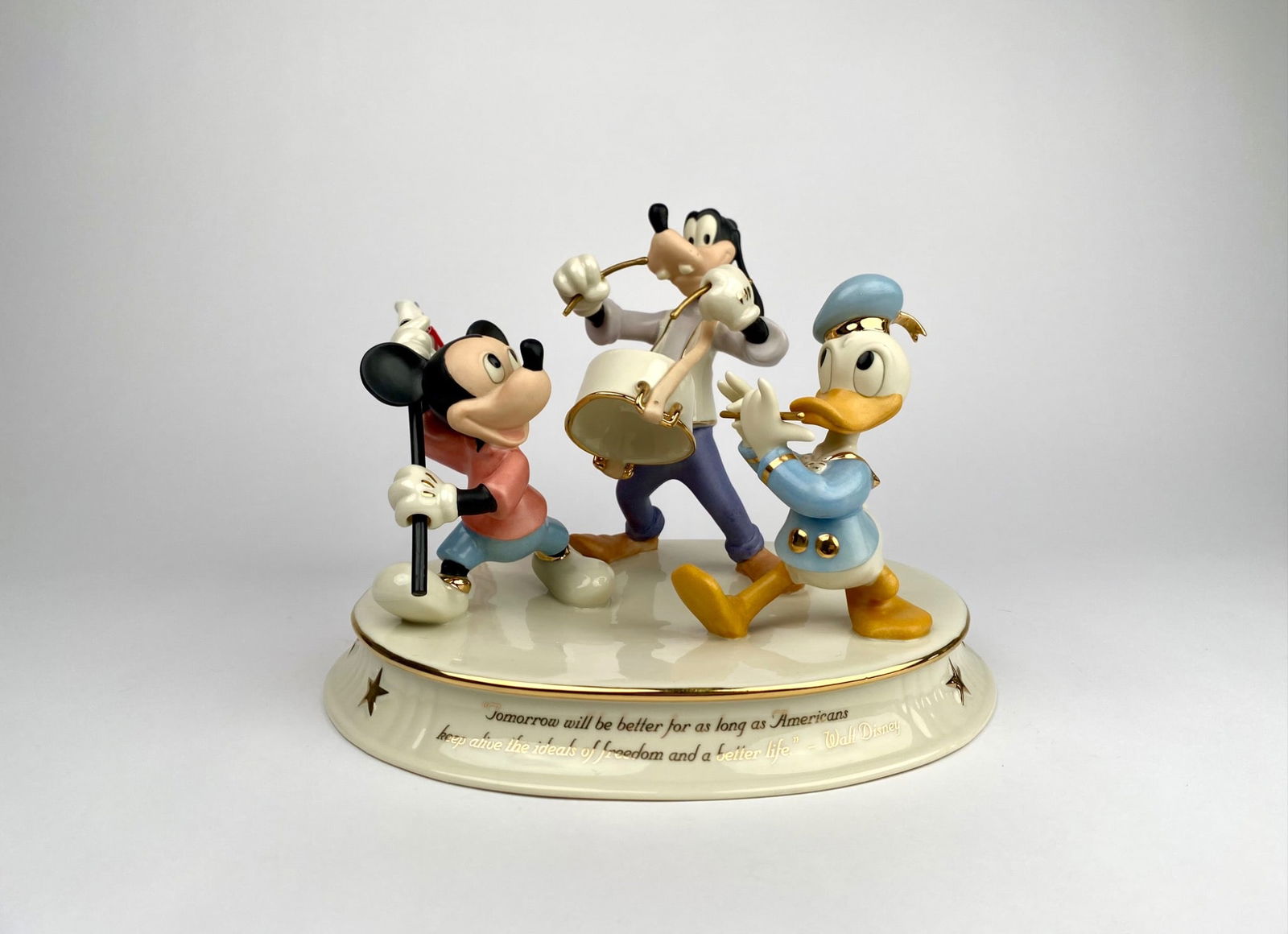 Lenox Disney Spirit of America Figurine (COA and Original Box) (1 of 12)